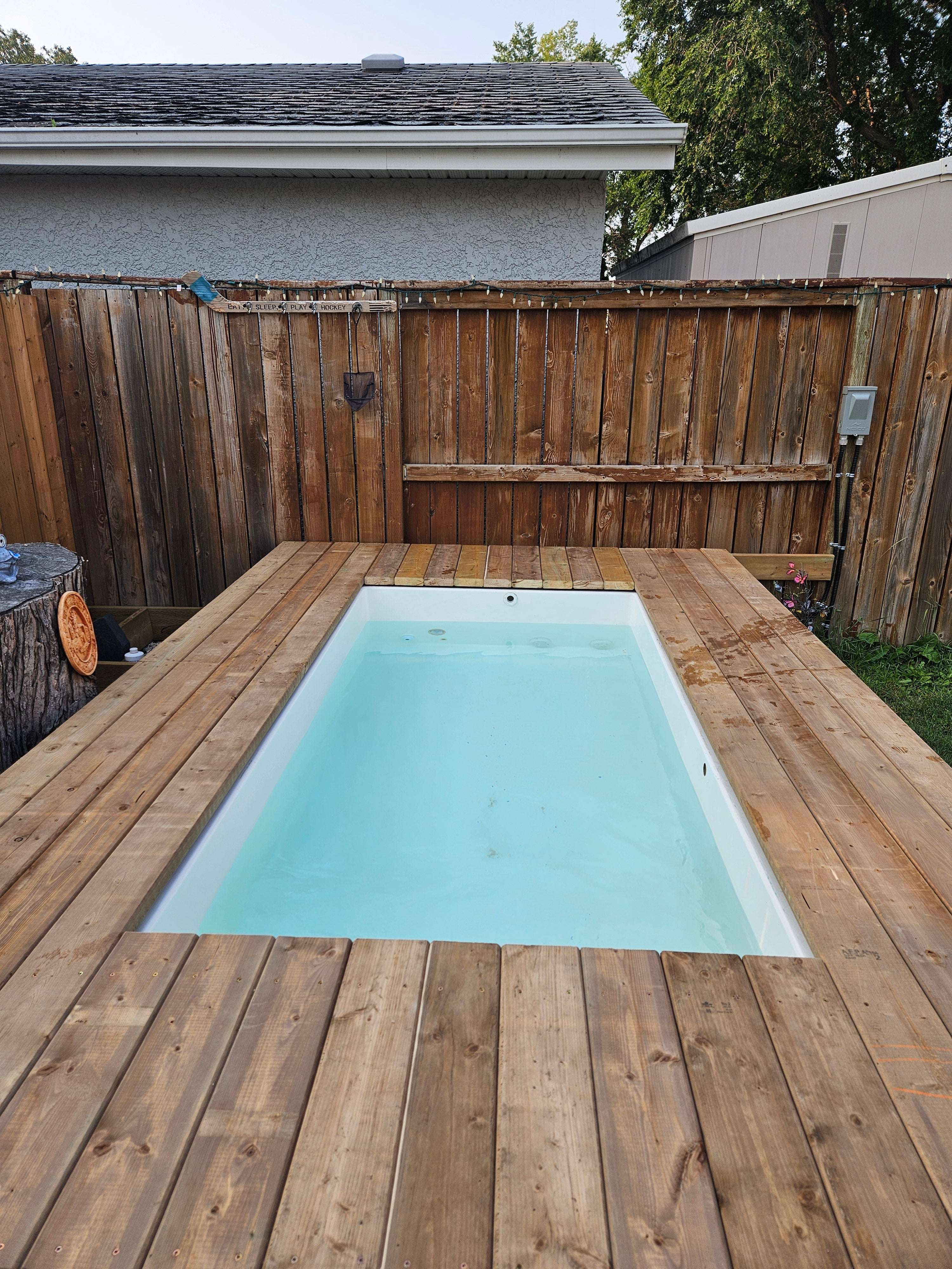 Fluid Float Cold & Hot Fiberglass Tubs - Fluid Float & Sauna 