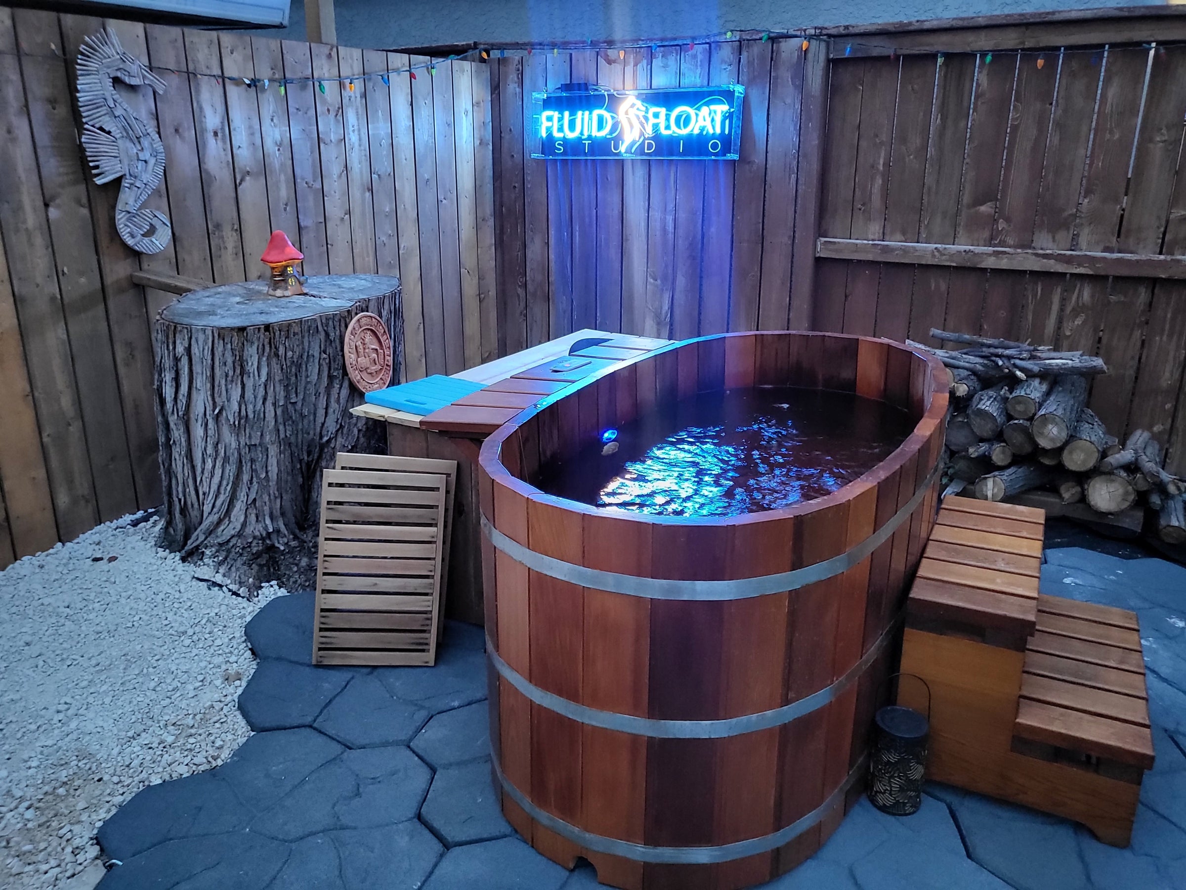 Fluid Japanese Soaking Tub
