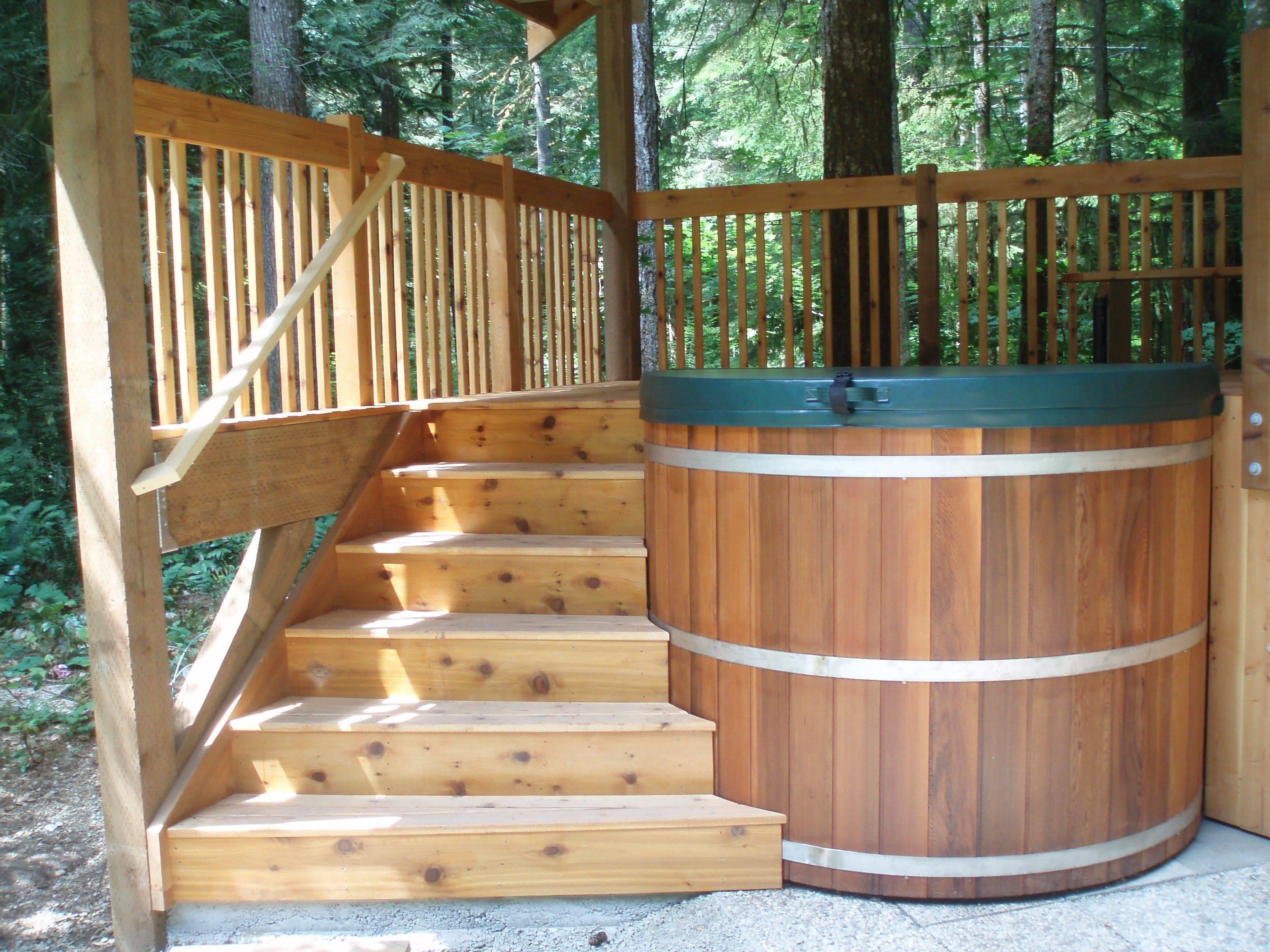 Fluid Float Classic Cedar Hot Tub - Fluid Float & Sauna 